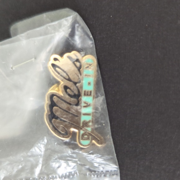 Pin - Picture 1 of 1